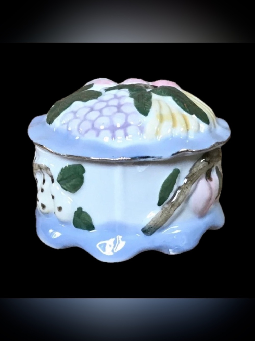 Vintage Porcelain Embossed Fruit Trinket Box with Lid Cottagecore Grandmacore - Picture 3 of 10